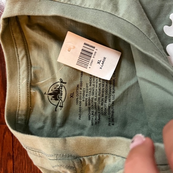 Walt Disney World Women’s Green Pluto Graphic T-Shirt Size XL - Picture 2 of 4